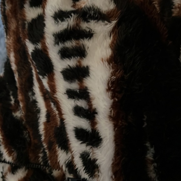 Luluroe Birds on a Wire fuzzy quarter zip jacket. - Picture 3 of 4